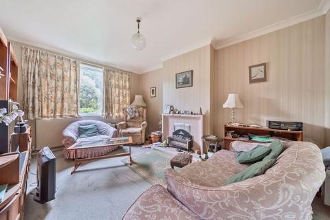 61 Fairoak Drive, London, SE9 2QQ