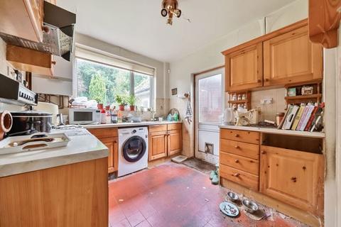 61 Fairoak Drive, London, SE9 2QQ