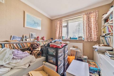61 Fairoak Drive, London, SE9 2QQ