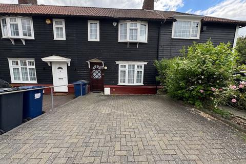 3 bedroom house for sale, Colchester Road, Edgware