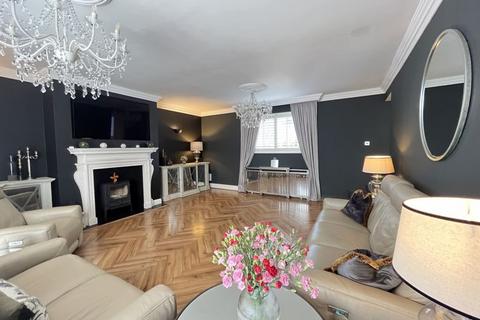 12 Downs View, Aberthin, Cowbridge, CF71 7HF