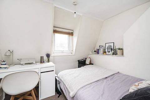 3 bedroom maisonette to rent, Senrab Street, Stepney, London, E1