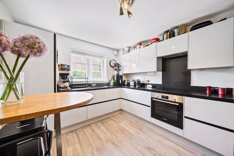 undefined, Owen Road, Godalming GU7