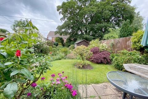 19 Alcock Crest, Warminster, BA12 8ND