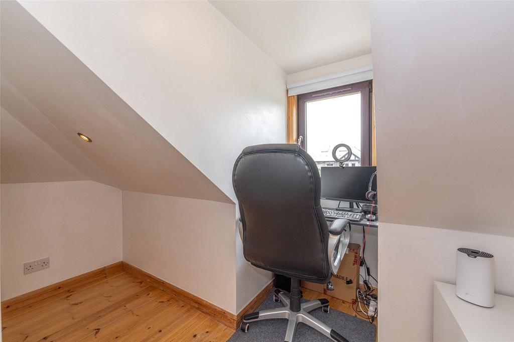 Bedroom 4/Study