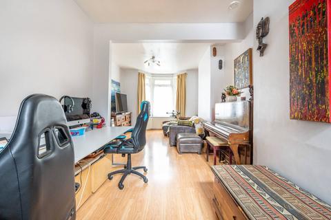 3 bedroom house for sale, Ashville Road, Leytonstone, London, E11