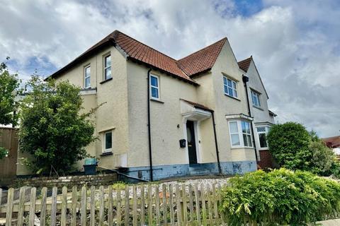 4 bedroom semi-detached house for sale, Pinewood Road, Newton Abbot