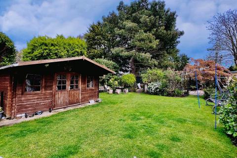 5 bedroom chalet for sale, Flambard Avenue, Christchurch, BH23