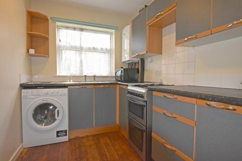 2 bedroom apartment to rent, 3 Bronte Court