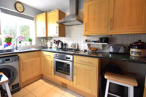 2 bedroom semi-detached house for sale, Bardsley Drive, Farnham