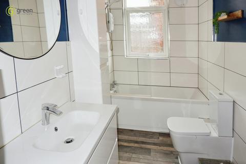 Flat 2, 21 Anchorage Road, Sutton Coldfield, B74 2PJ