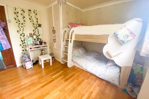 8 Bury Close, Harlington, Dunstable, LU5 6LP