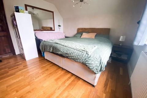 8 Bury Close, Harlington, Dunstable, LU5 6LP