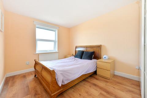 2 bedroom apartment for sale, Edmeston Close, London E9