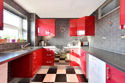 2 bedroom apartment for sale, Edmeston Close, London E9