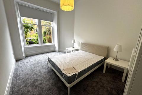 2 bedroom apartment to rent, Queensborough Gardens, Hyndland