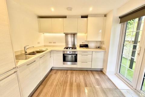 26 Compton Road, Wooburn Green, High Wycombe, HP10 0AW