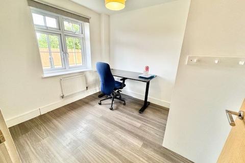 26 Compton Road, Wooburn Green, High Wycombe, HP10 0AW