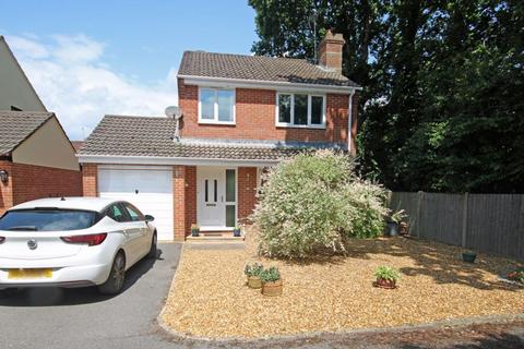 3 bedroom house for sale, Wren Gardens, Fordingbridge SP6