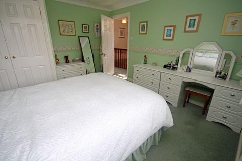 37 Wren Gardens, Alderholt, Fordingbridge, SP6 3PJ
