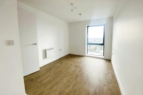 2 bedroom apartment to rent, Phoenix, Saxton Lane