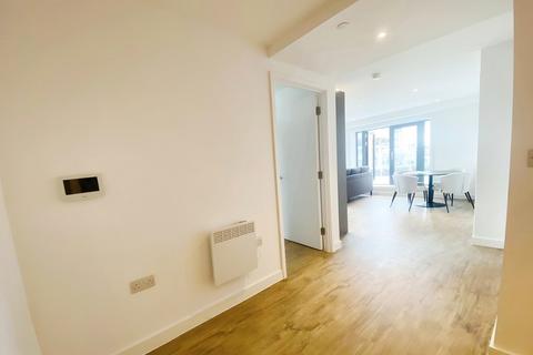 2 bedroom apartment to rent, Phoenix, Saxton Lane