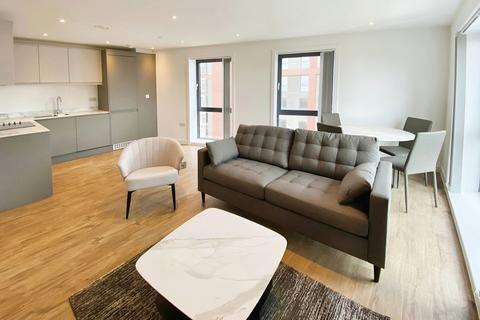 2 bedroom apartment to rent, Phoenix, Saxton Lane