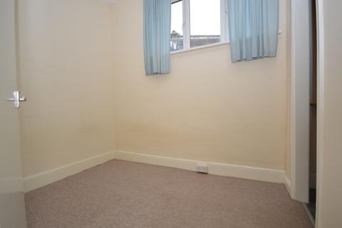 1 bedroom apartment to rent, High Street, Sandown