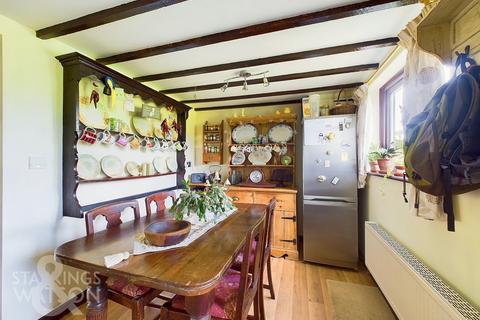 2 bedroom cottage for sale, Reedham Road, Freethorpe, Norwich