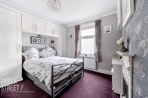 54 Salisbury Road, Romford, RM2 5TP