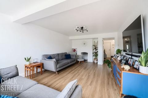 32 Eldred Gardens, Upminster, RM14 1SL