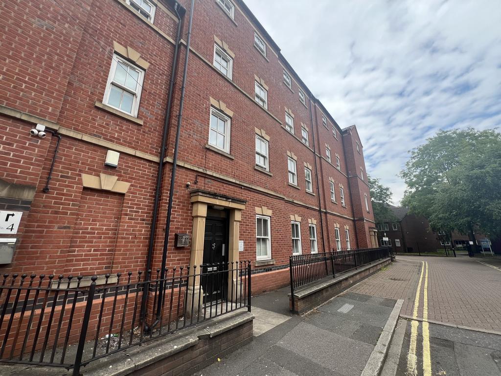 St Court, Street 2 bed apartment to rent £825 pcm (£190 pw)