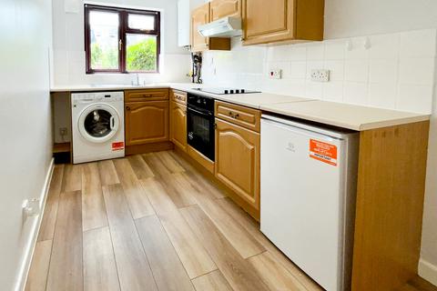 2 bedroom apartment to rent, Stanley Court, Cambridge CB5