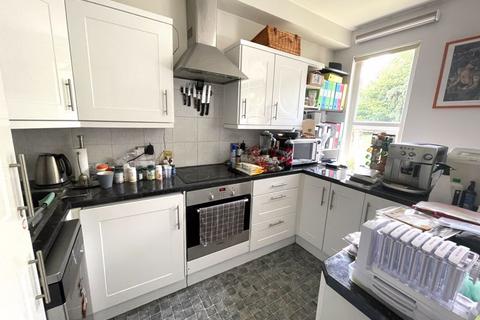1 bedroom flat for sale, London Road, High Wycombe HP11