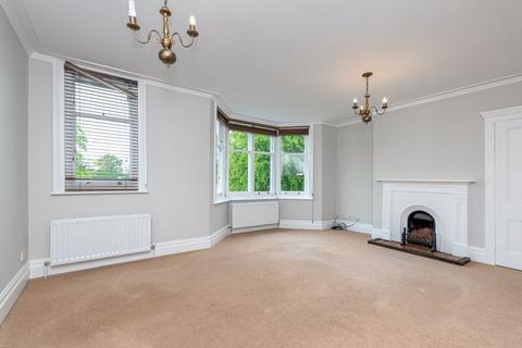 3 bedroom maisonette for sale, Hurst Road, Horsham