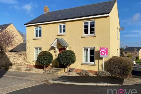 4 bedroom detached house to rent, Midnight Court, Cheltenham GL52