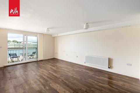 2 bedroom flat for sale, Sorlings Reach, Shoreham-by-Sea