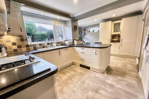 4 bedroom detached house for sale, CHRISTCHURCH