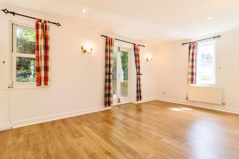 2 bedroom ground floor flat for sale, Pageant Road, St. Albans