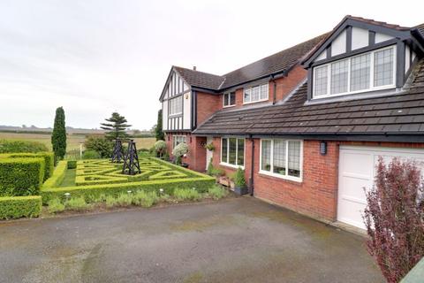 5 bedroom detached house for sale, Meadow Bank, Market Drayton TF9