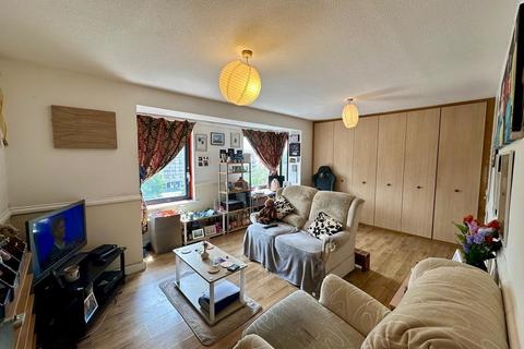 Studio for sale, Hardingstone Court , Eleanor Way