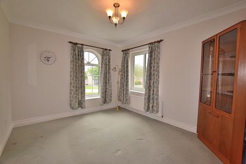 4 bedroom link detached house for sale, Park Chase, Hornby