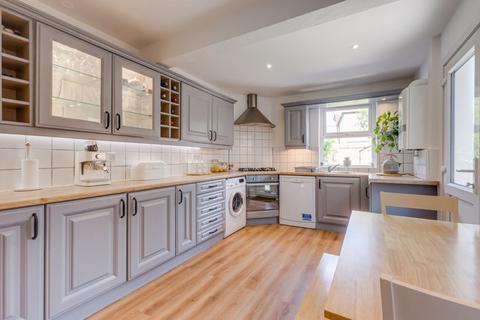 25 Springfield Road, Welling, DA16 1QN