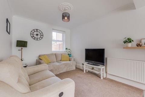 25 Springfield Road, Welling, DA16 1QN