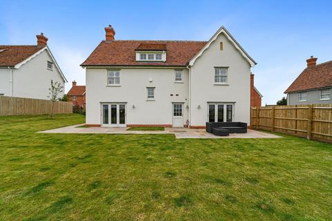 4 bedroom detached house for sale, West Field Lane, St. Osyth