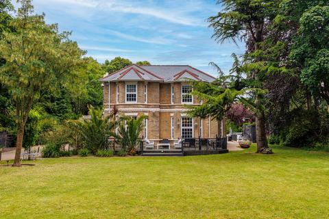 10 bedroom house to rent, Dean Park Road, Bournemouth,