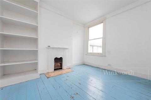 144 Bathurst Gardens, London, NW10 5HX