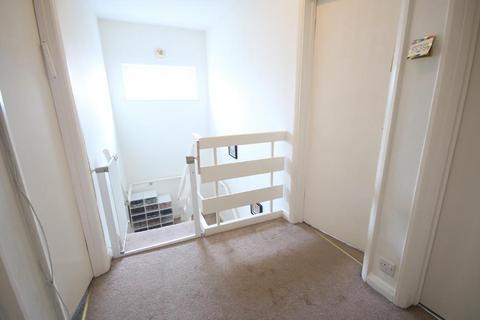 12 Maytree Close, Edgware, HA8 8XX