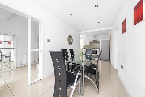40 Downsview Road, London, SE19 3XB