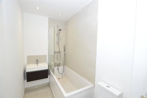 1 bedroom apartment to rent, St. Aubyns Road, London, SE19